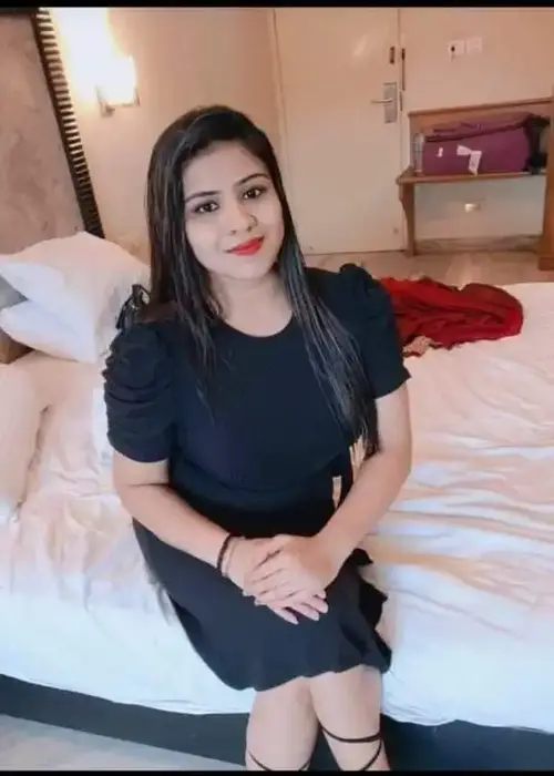 Call Girl in Daman Near Devka Beach