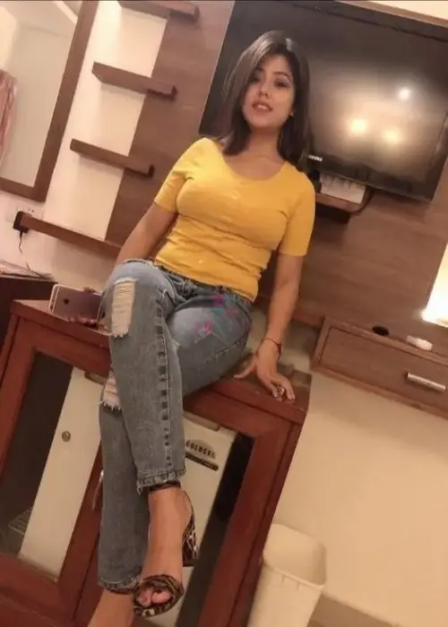 College Call Girls in Daman for Escort Service